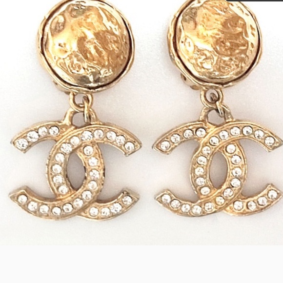 CHANEL Jewelry - Authentic Chanel Vintage Gold Plated Round Texture Crystal Dangle Clip Earrings